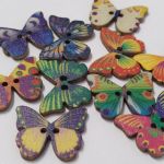 Dřevěné knoflíky - motýli - mix vzorů