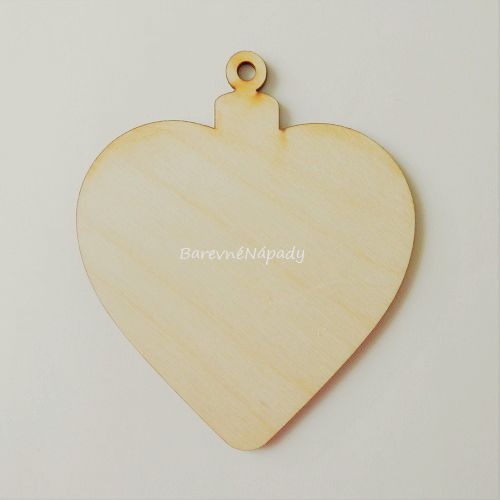 dřevěná ozdoba srdcová_k dozdobení