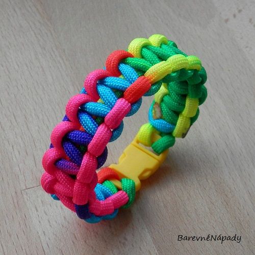 Duhový náramek paracord_2.JPG