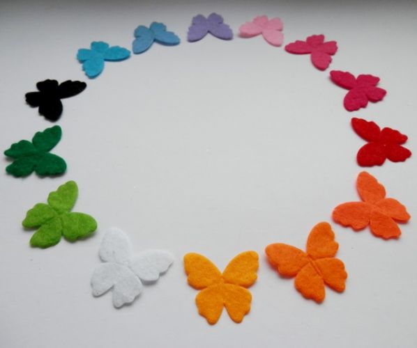 Filcoví motýlci mix barev