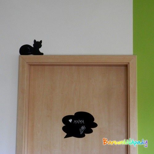 samolepící dekorace - kočka na dveřích
