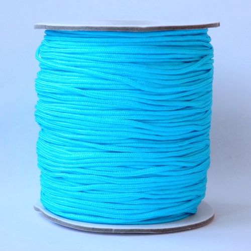 Shamballa šňůrka 1,5mm - zářivá modrá_špulka.JPG